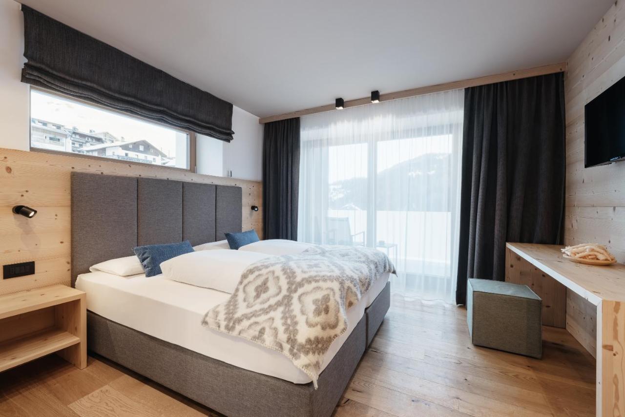 Berghotel Sanvi San Martino in Badia Zewnętrze zdjęcie