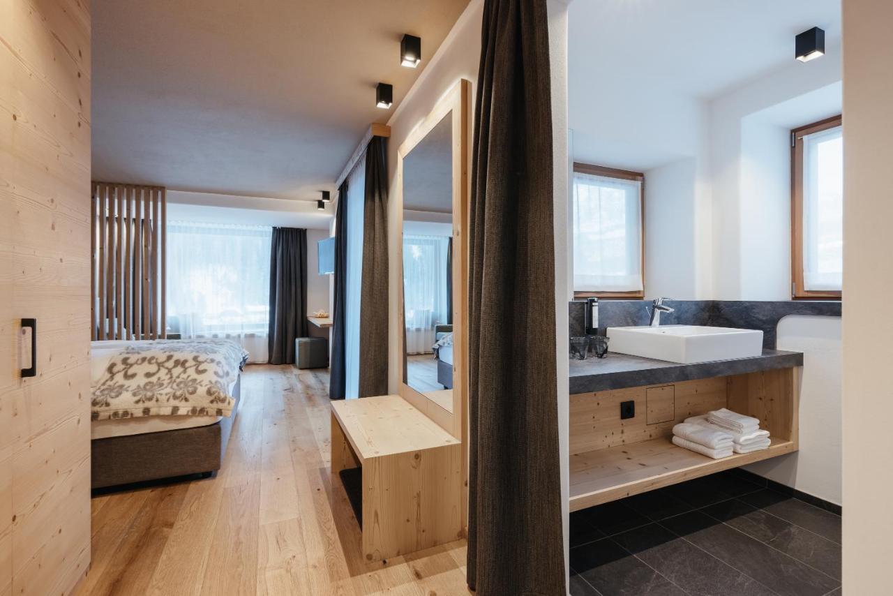 Berghotel Sanvi San Martino in Badia Zewnętrze zdjęcie