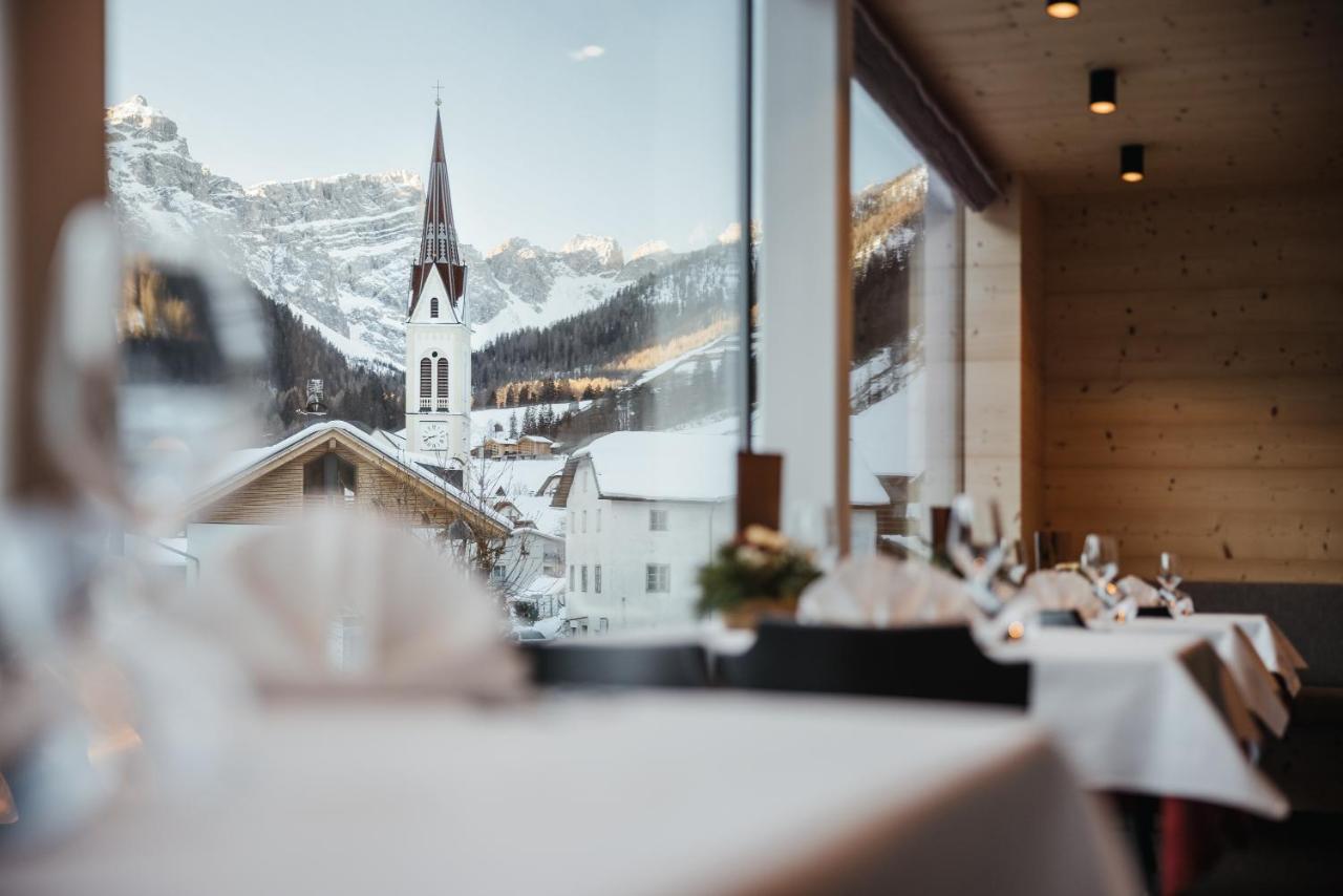 Berghotel Sanvi San Martino in Badia Zewnętrze zdjęcie