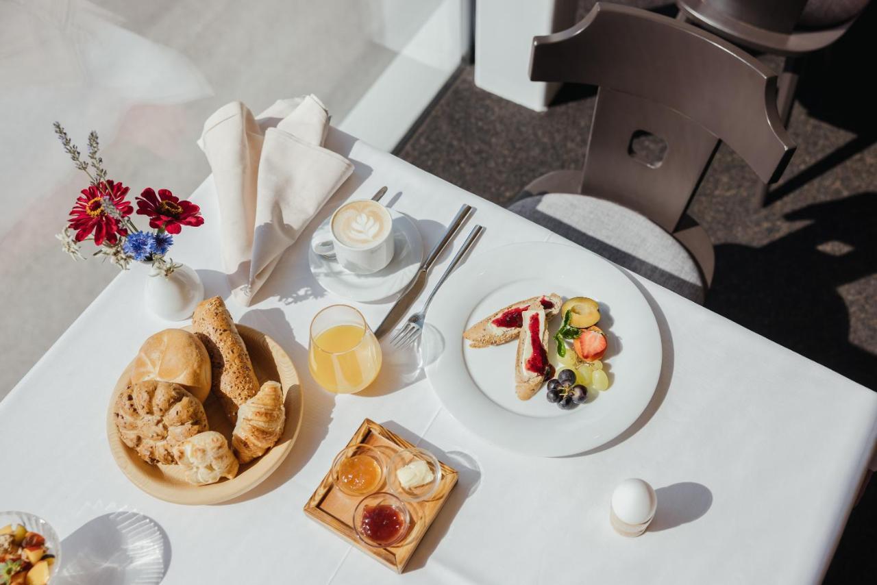Berghotel Sanvi San Martino in Badia Zewnętrze zdjęcie