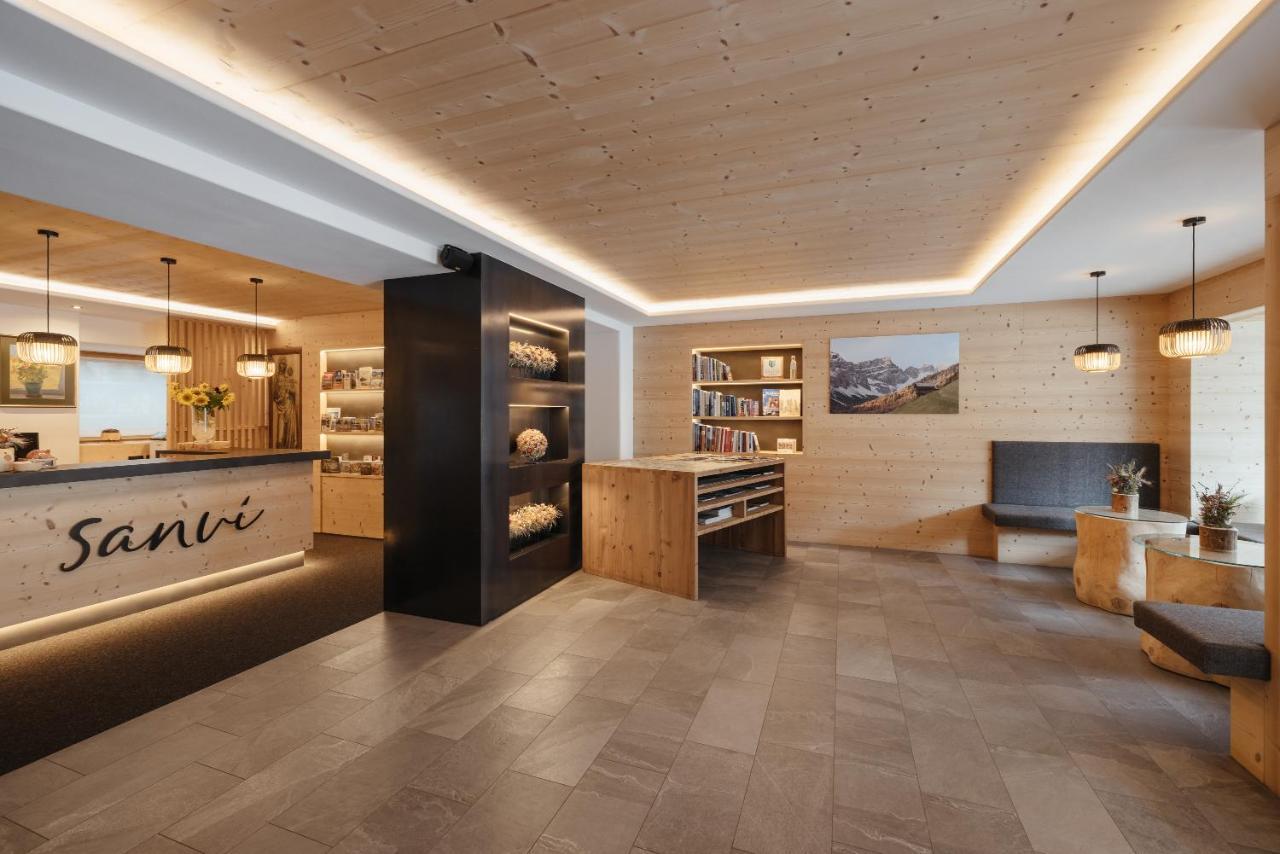 Berghotel Sanvi San Martino in Badia Zewnętrze zdjęcie