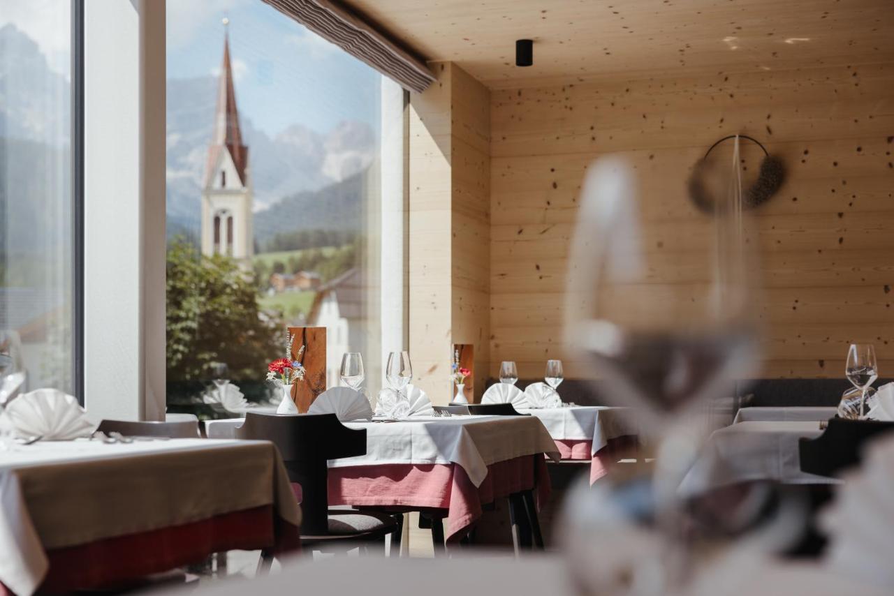 Berghotel Sanvi San Martino in Badia Zewnętrze zdjęcie