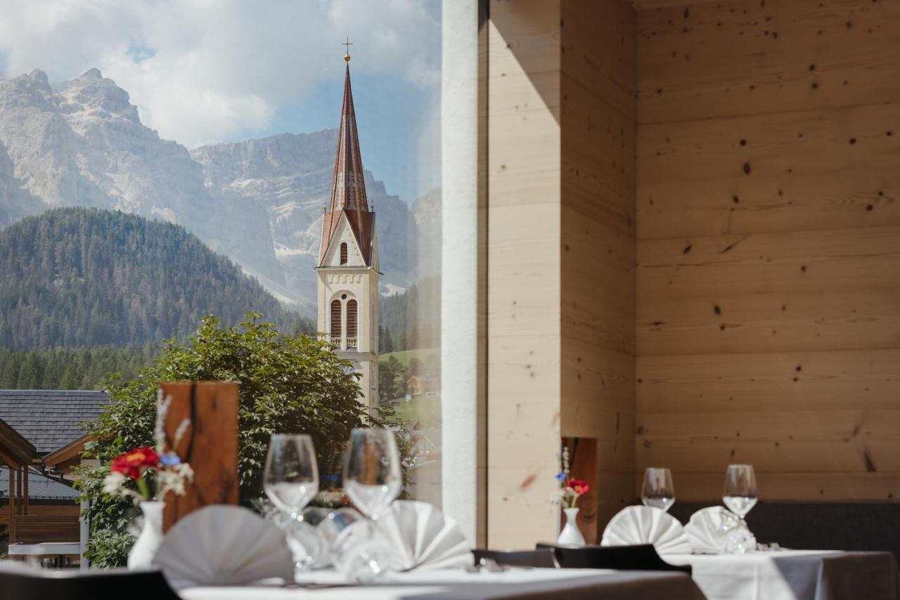Berghotel Sanvi San Martino in Badia Zewnętrze zdjęcie