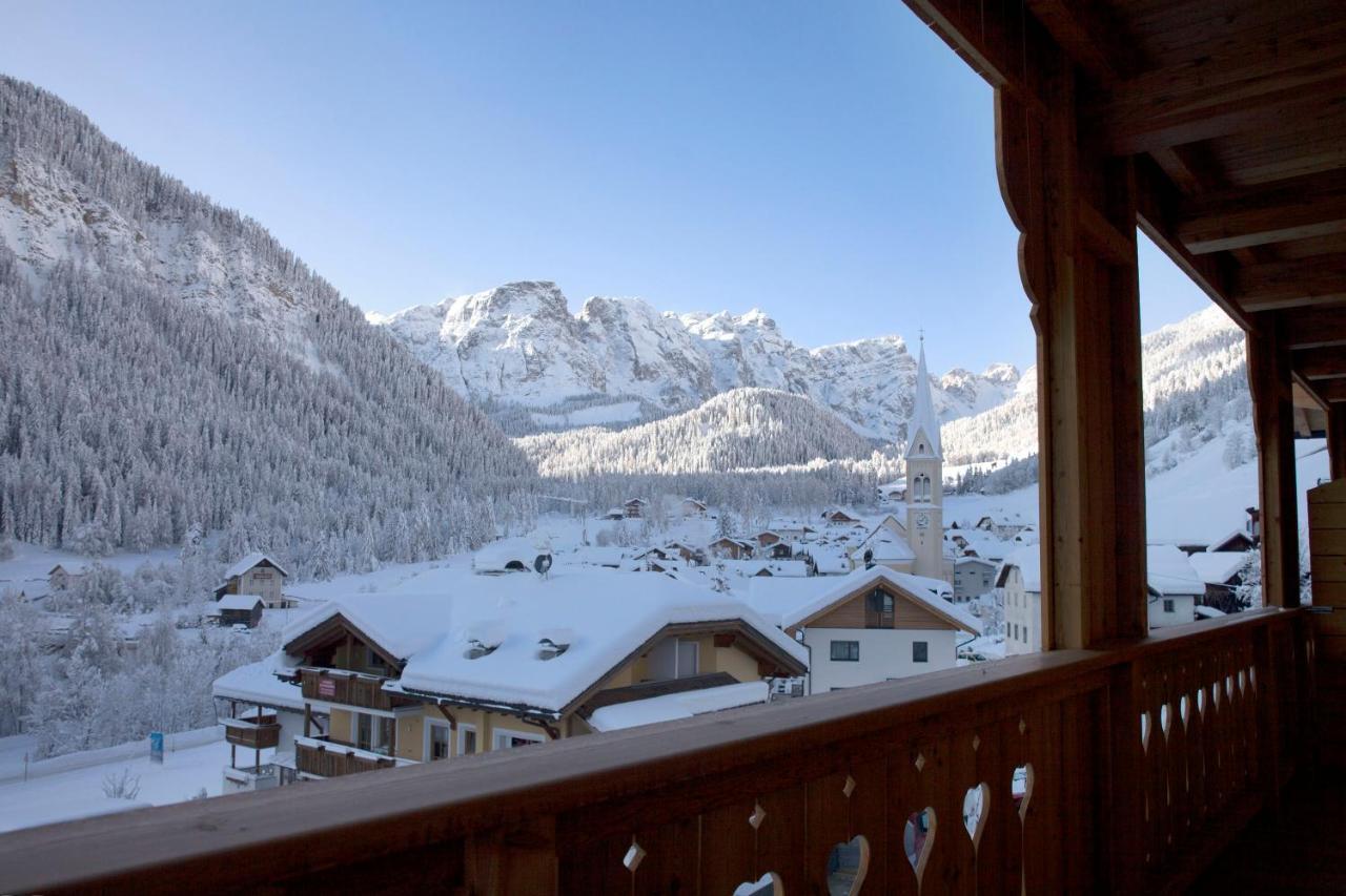 Berghotel Sanvi San Martino in Badia Zewnętrze zdjęcie
